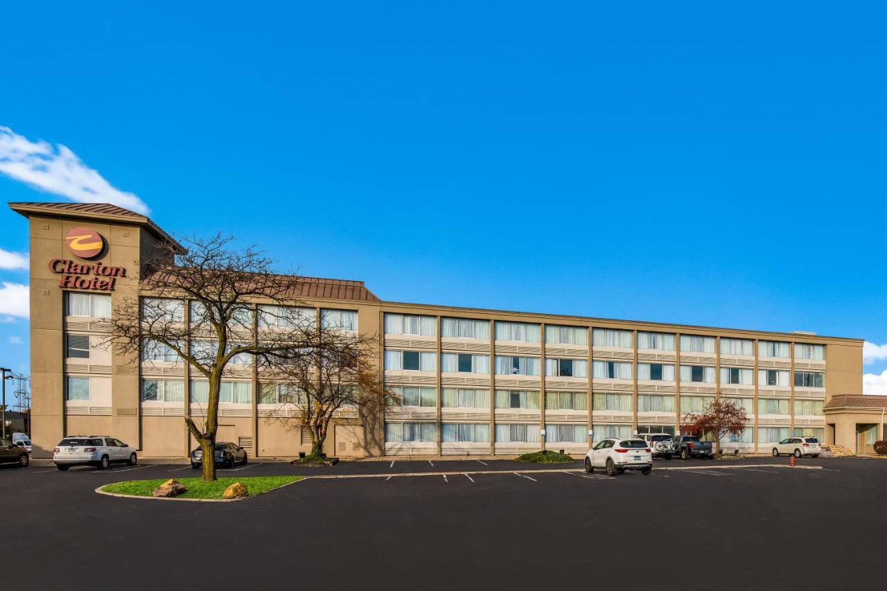 Clarion Hotel & Convention Center Joliet Extérieur photo