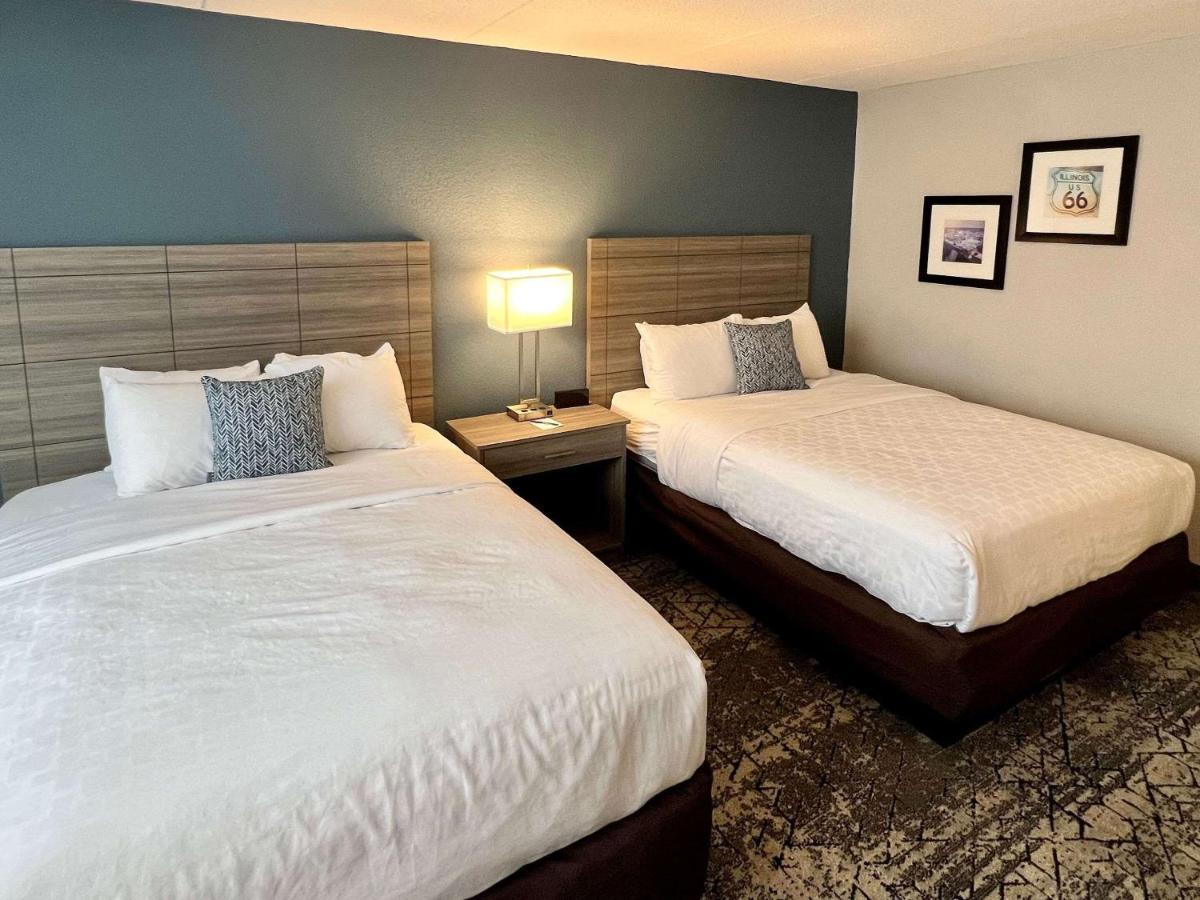 Clarion Hotel & Convention Center Joliet Extérieur photo